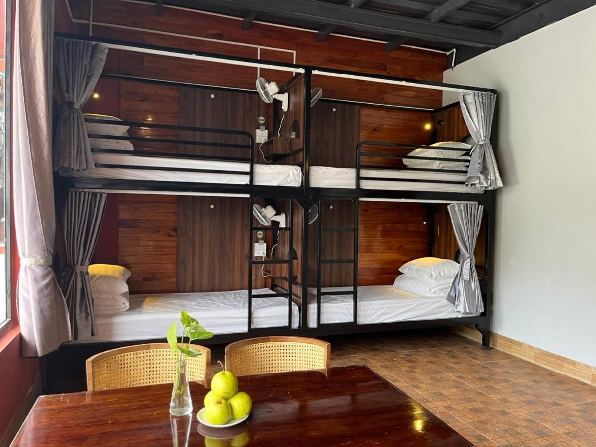 Rocks Ha Giang Hostel & Tour Экстерьер фото