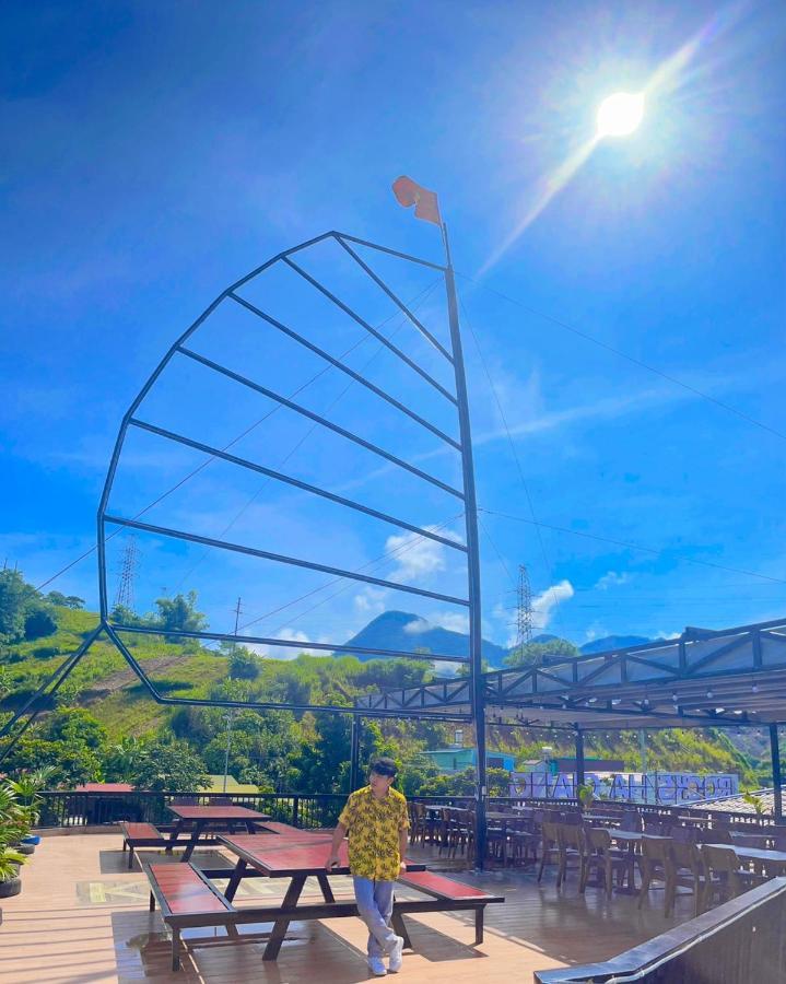 Rocks Ha Giang Hostel & Tour Экстерьер фото
