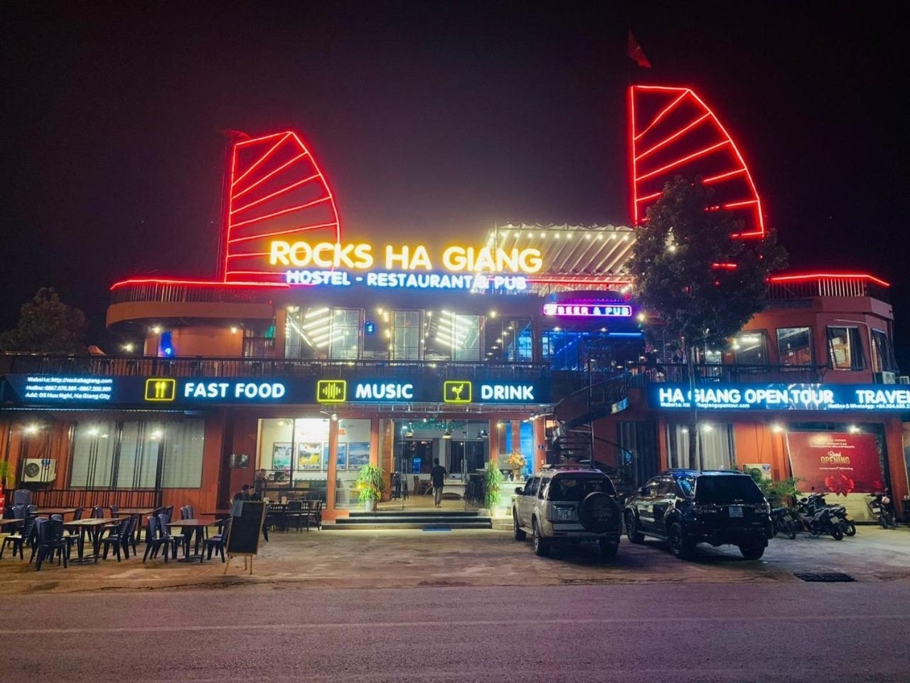Rocks Ha Giang Hostel & Tour Экстерьер фото
